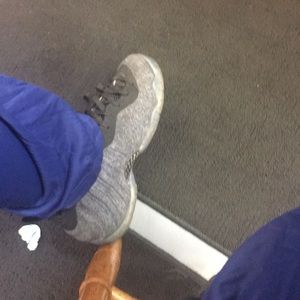 Meet your Posher, Damond